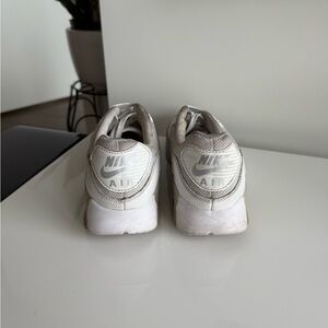 Women's White Size 8 Nike Air Max. Good used condition.